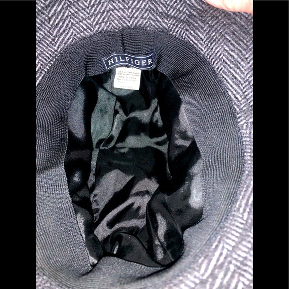 Tommy Hilfiger  UNISEX hat - Picture 3 of 3